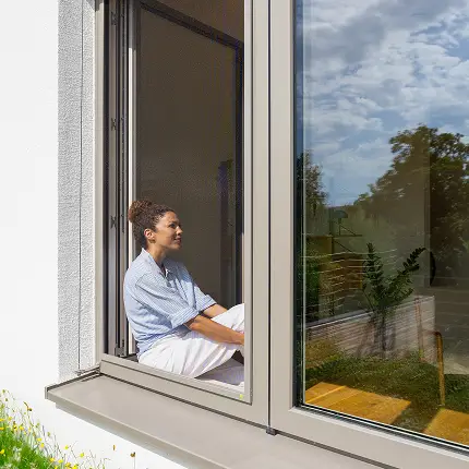 Blickdichtes Verdunkelungsplissee für optimalen Lichtschutz