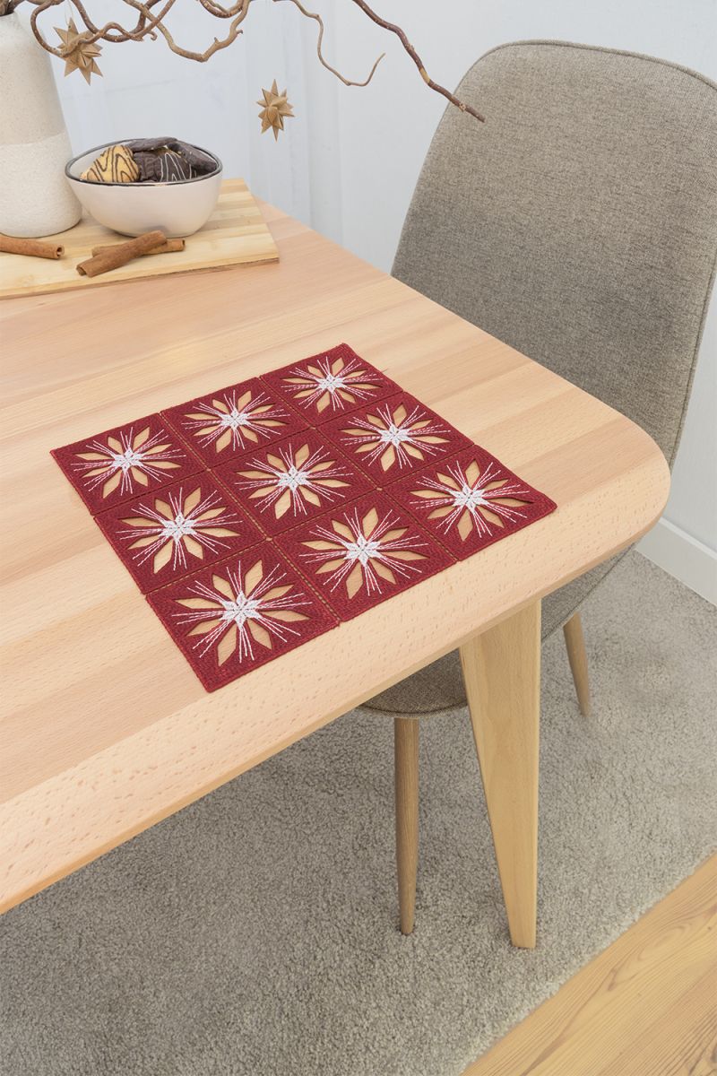 ArtikelbildDeckchen Plauener Spitze® - Flockentanz #1W in Rot